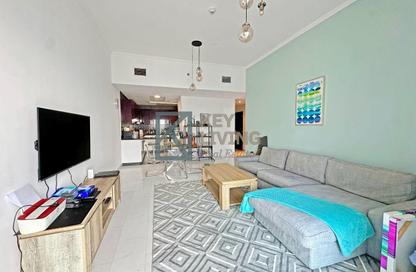 Apartment - 1 - 2 for rent in Cayan Tower - Dubai Marina - Dubai
