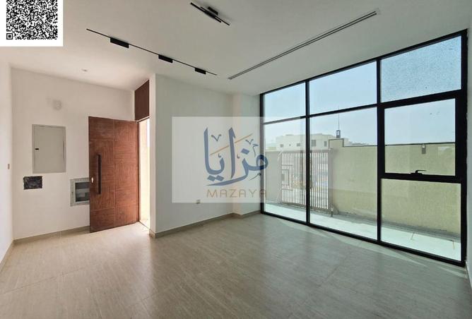 73845008 - Property Image 3