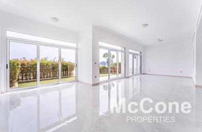 Villa - 5 Bedrooms - 6 Bathrooms for rent in Palma Residences - Palm Jumeirah - Dubai