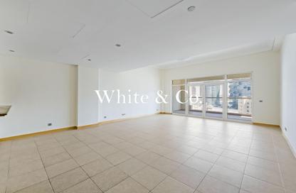 Apartment - 1 Bedroom - 2 Bathrooms for rent in Al Hamri - Shoreline Apartments - Palm Jumeirah - Dubai