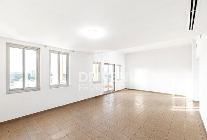 117255493 - Property Main Image