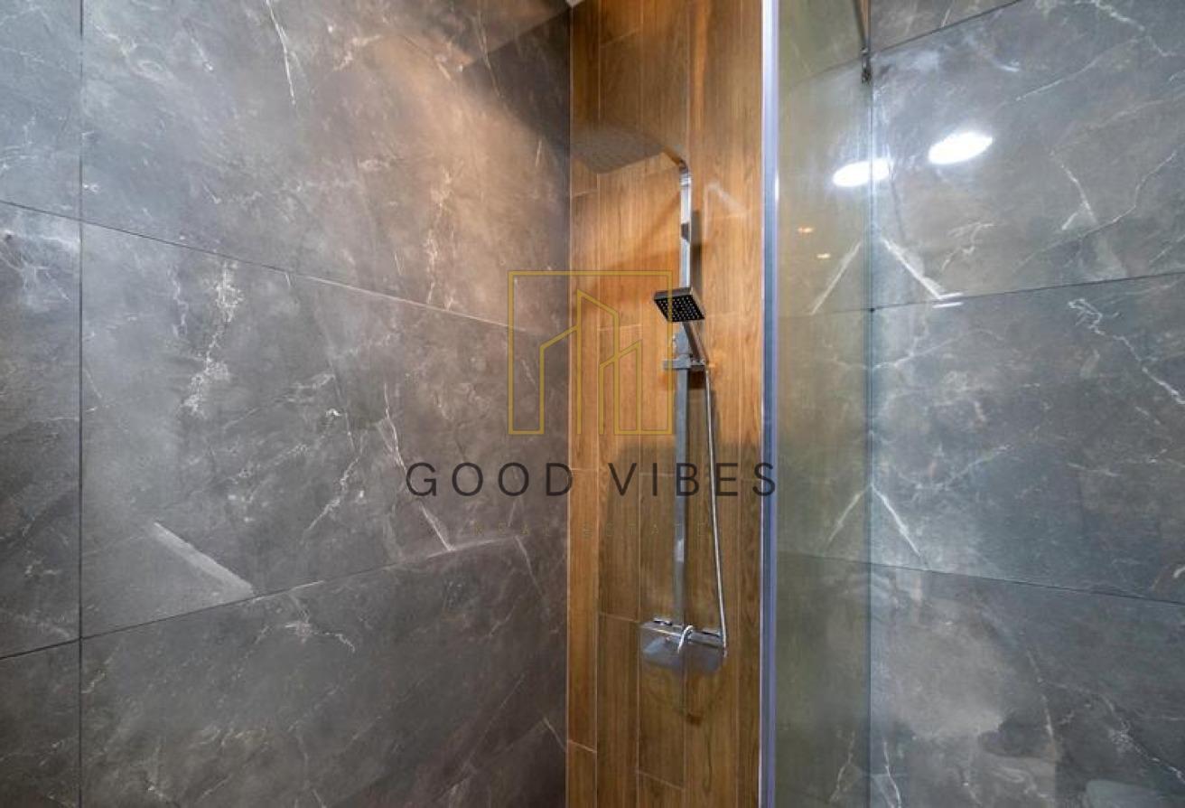 Spacious | Elegant | Custom-Built | 5-BedroomVilla photo 13