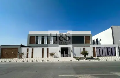 Villa - 5 Bedrooms - 7+ Bathrooms for sale in Al Zaheya Gardens - Al Zahya - Ajman