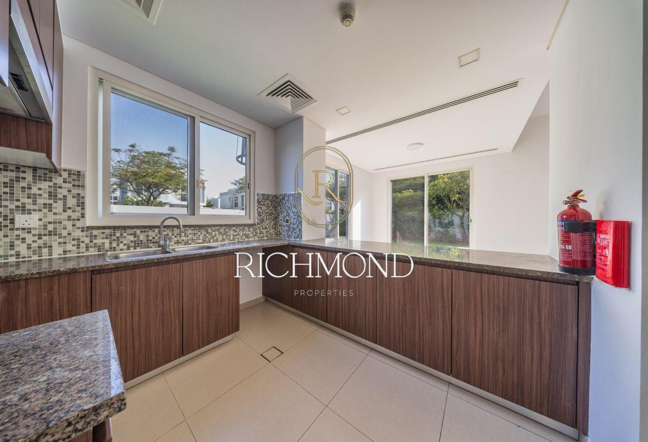 Well Maintained | Type A | End-Unit photo 15