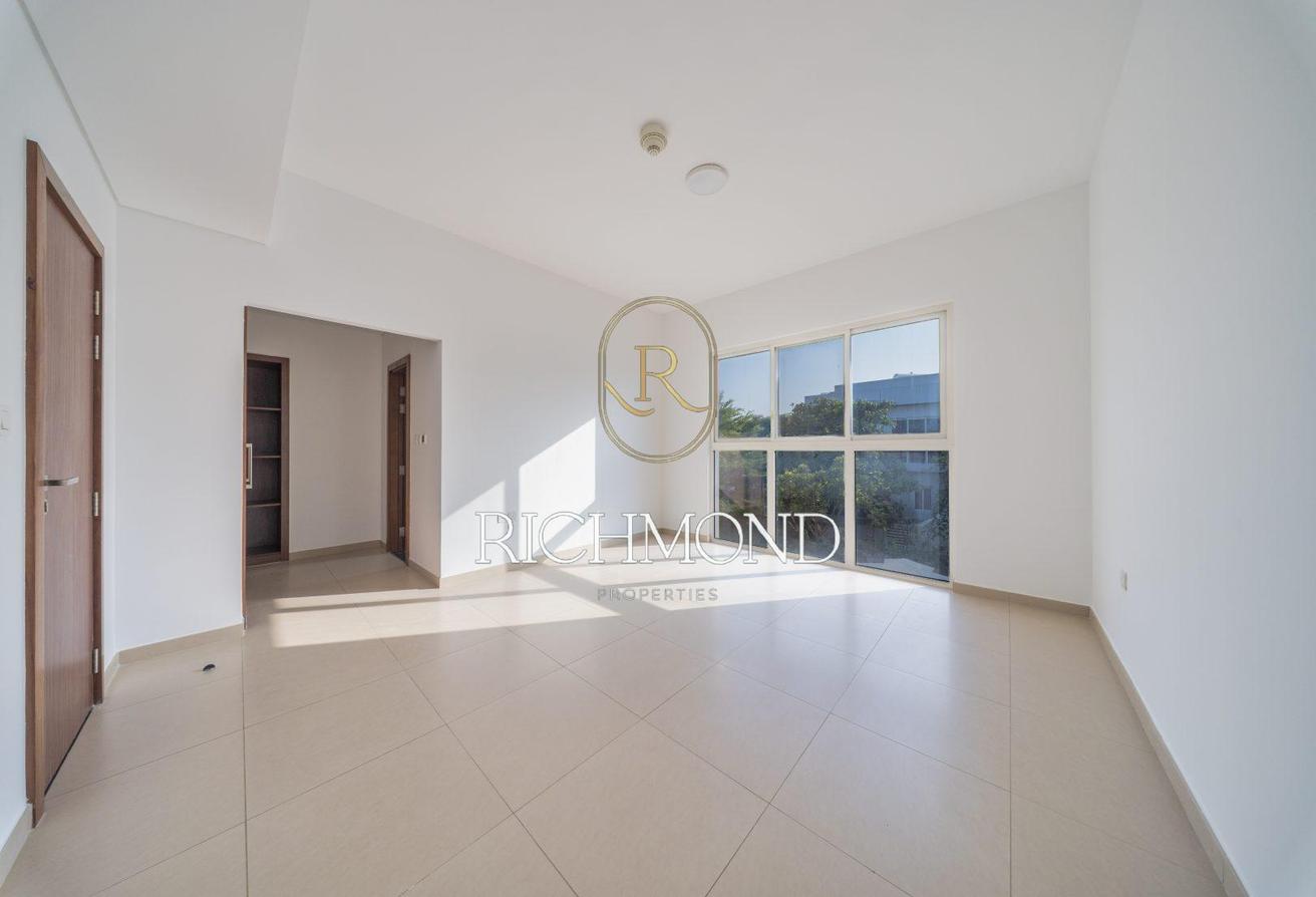 Well Maintained | Type A | End-Unit photo 19