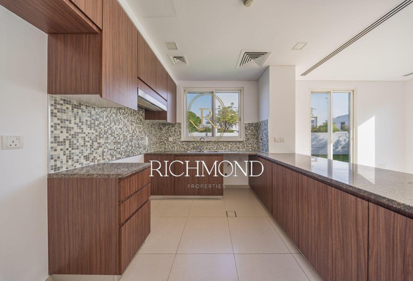 Well Maintained | Type A | End-Unit photo 16