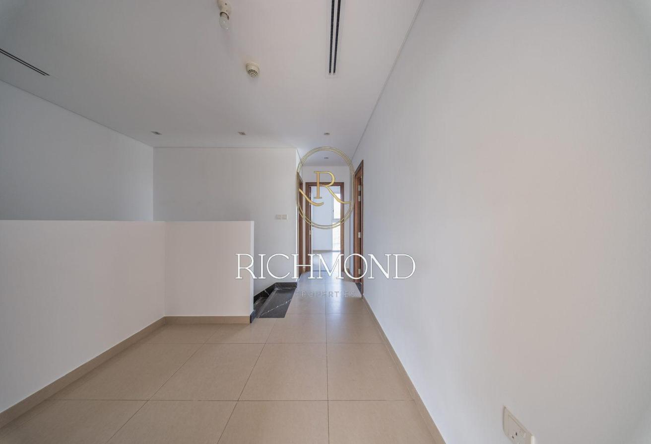 Well Maintained | Type A | End-Unit photo 18