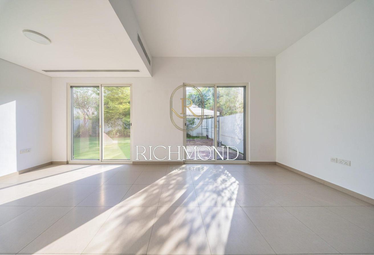 Well Maintained | Type A | End-Unit photo 9