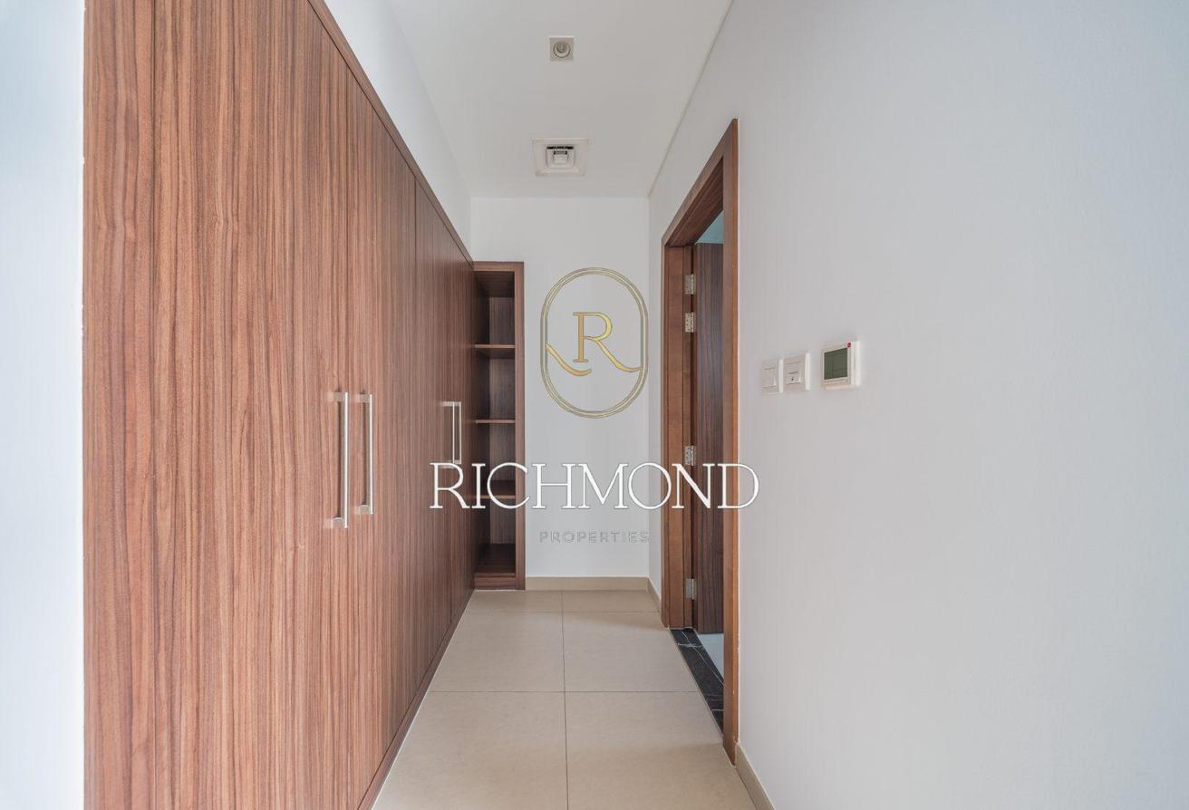 Well Maintained | Type A | End-Unit photo 22
