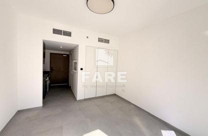 Apartment - Studio - 1 Bathroom for rent in Tiraz 2 - Aljada - Sharjah