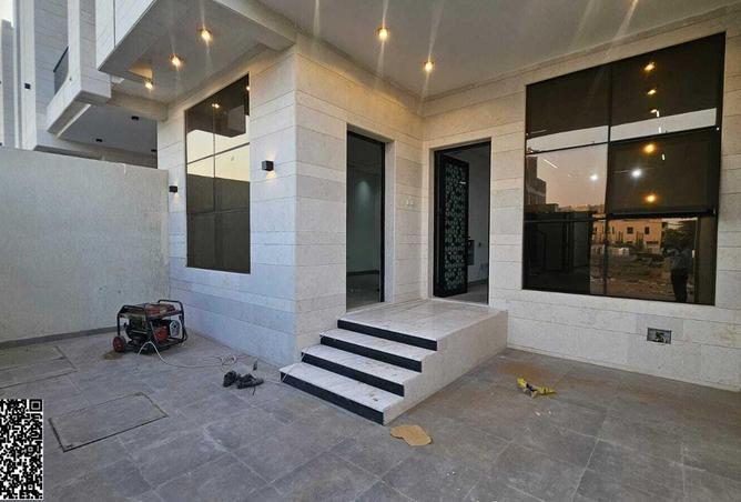 104669715 - Property Image 2
