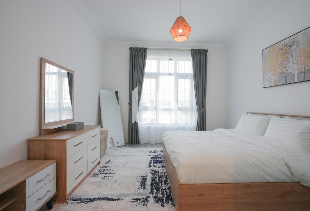 Furnished | Burj Khalifa View | Upgraded photo 8