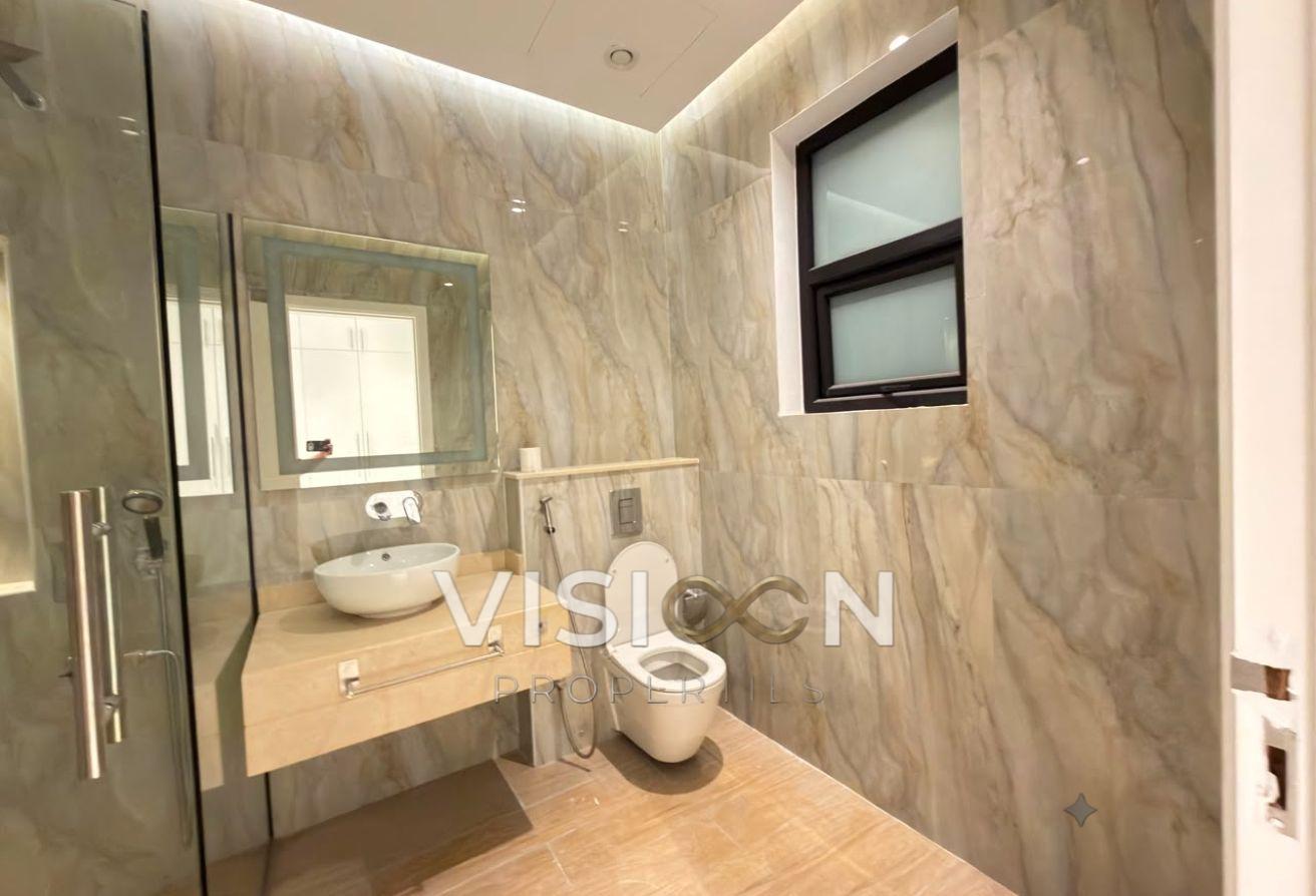5BR Villa l Modern| Pool l High Quality photo 18