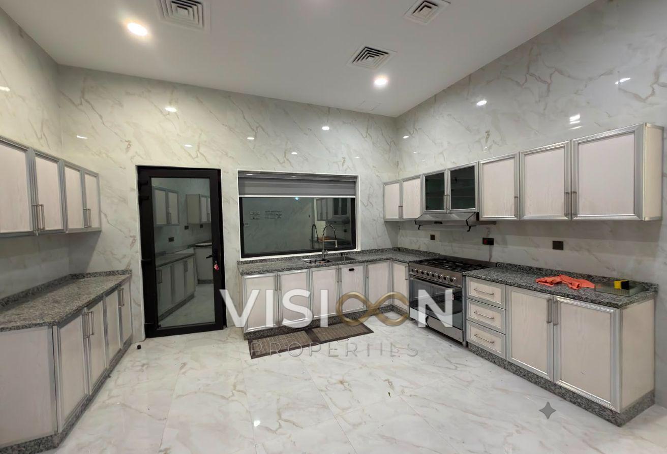 5BR Villa l Modern| Pool l High Quality photo 14