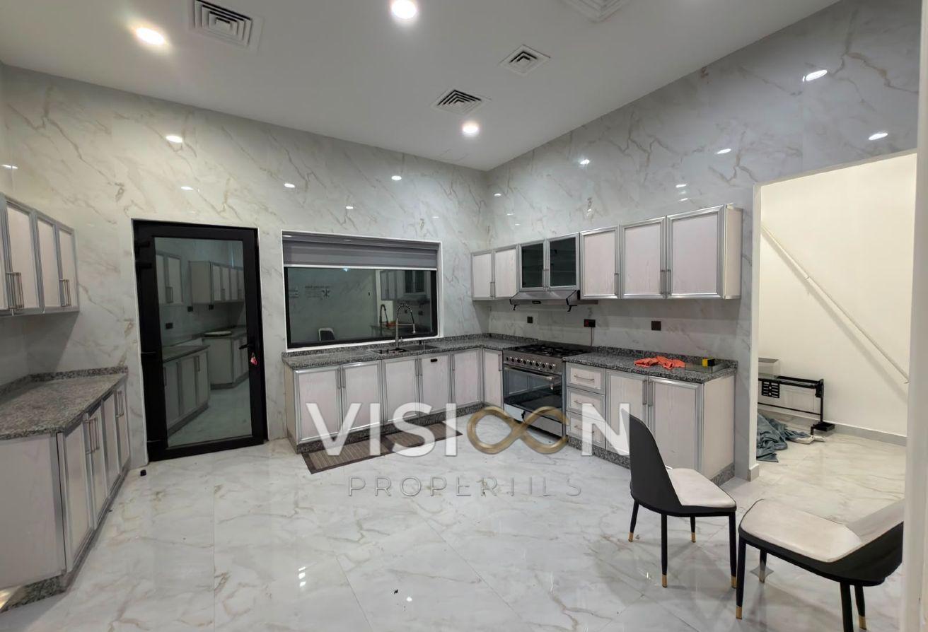 5BR Villa l Modern| Pool l High Quality photo 15