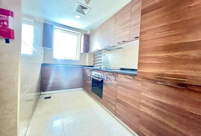 74241817 - Property Image 3