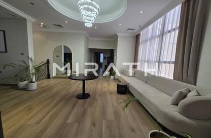 Villa - Studio - 1 Bathroom for rent in Umm Suqeim 1 Villas - Umm Suqeim 1 - Umm Suqeim - Dubai