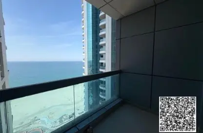 شقة - 2 غرف نوم - 2 حمامات للبيع في برج الكورنيش - طريق كورنيش عجمان - عجمان