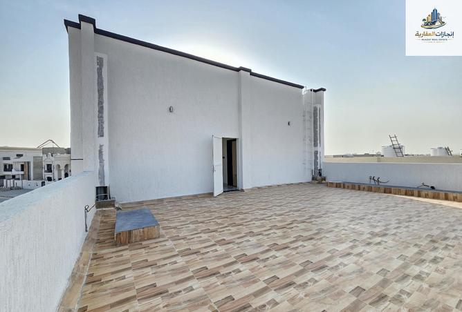 67464221 - Property Image 2