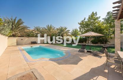 Villa - 4 - 4 for sale in District 5 - Jumeirah Park - Dubai