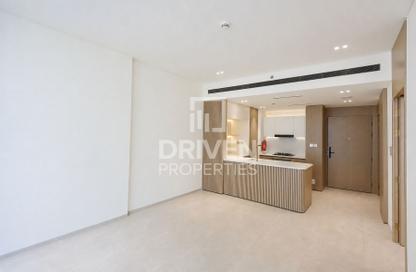 Apartment - 1 - 2 for rent in Binghatti Pinnacle - Dubai Healthcare City 2 - Al Jaddaf - Dubai