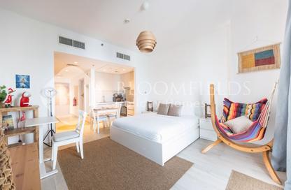 Apartment - Studio - 1 Bathroom for rent in Waters Edge - Yas Island - Abu Dhabi