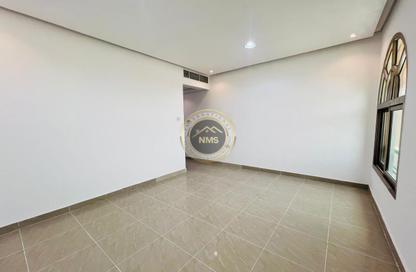 Apartment - 2 Bedrooms - 2 Bathrooms for rent in Hadbat Al Zafranah - Muroor Area - Abu Dhabi
