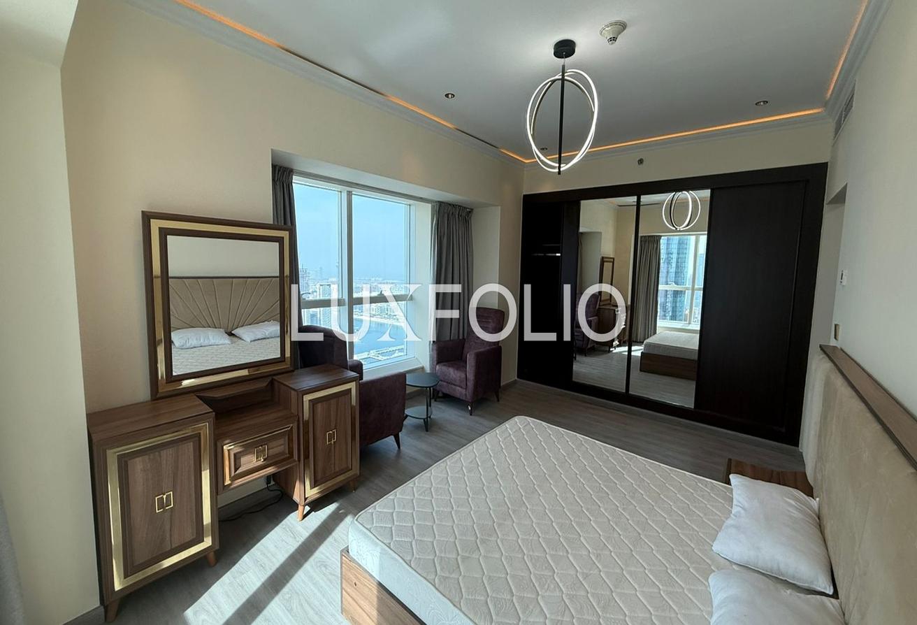 Palm View | Upgraded | Furnished photo 5