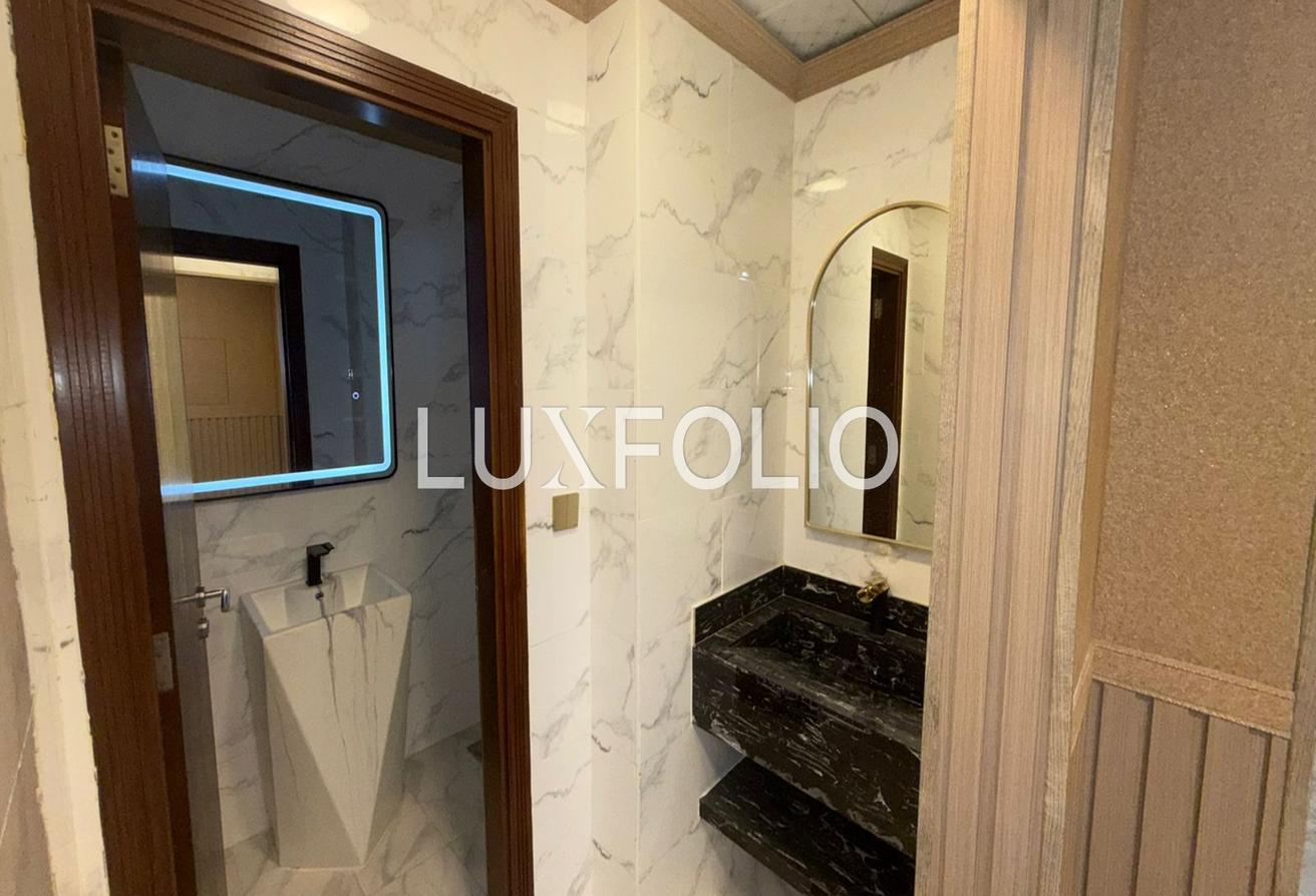 Palm View | Upgraded | Furnished photo 7