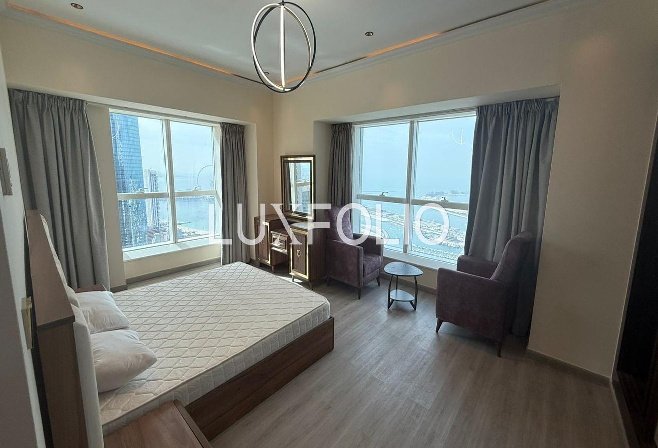 Palm View | Upgraded | Furnished photo 3