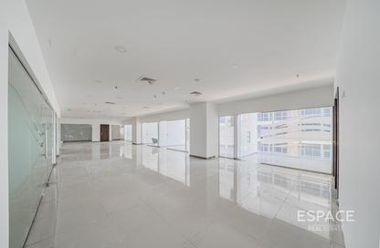 Office Space - Studio for rent in Bay Square Building 7 - Bay Square - Business Bay - Dubai Office Space - Studio for rent in Bay Square Building 7 - Bay Square - Business Bay - Dubai