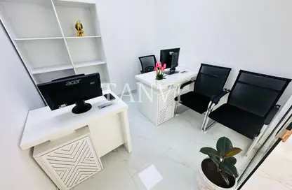 Office Space - Studio - 1 Bathroom for rent in Reem Residency - Al Karama - Bur Dubai - Dubai