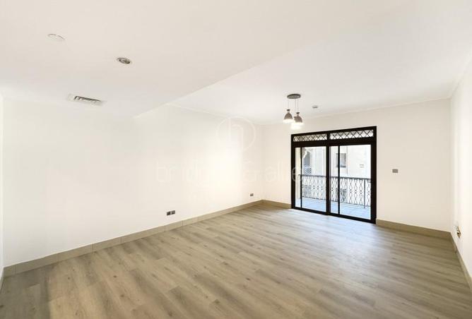 77370665 - Property Image 3