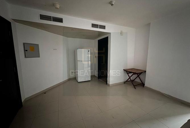 127008441 - Property Image 2
