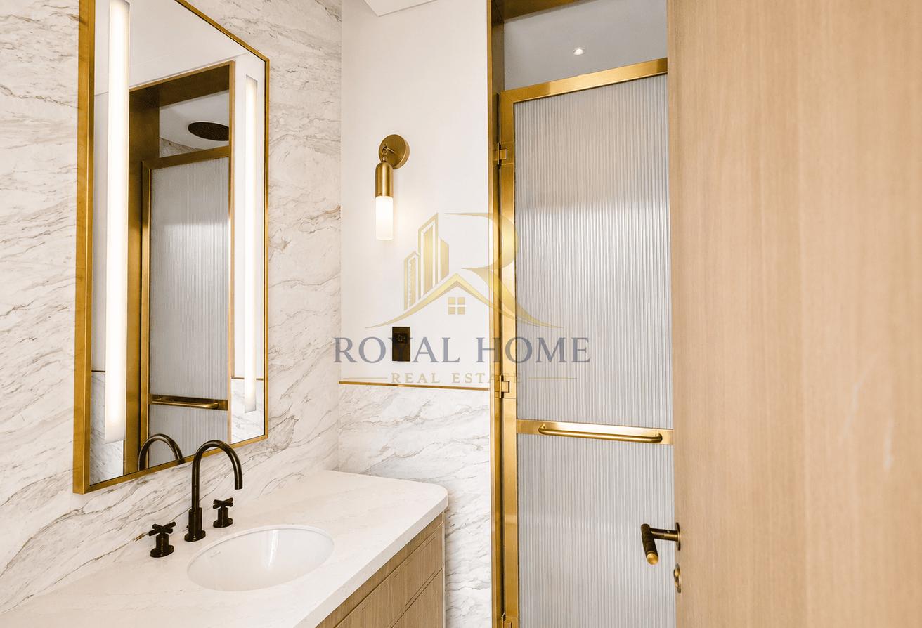 Mid Floor | Canal and Burj Facing | Well Priced photo 16