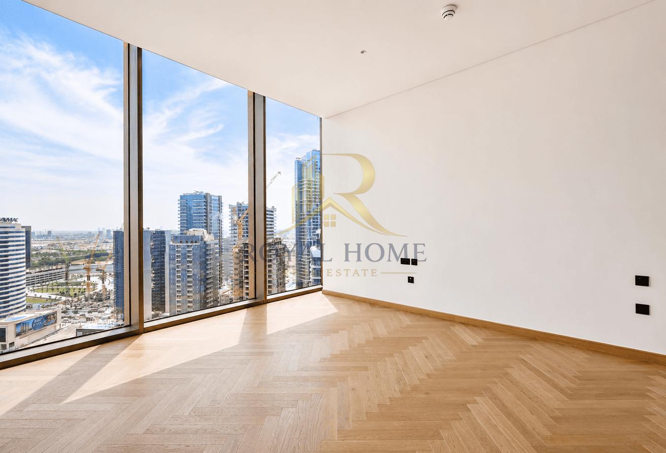 Mid Floor | Canal and Burj Facing | Well Priced photo 18