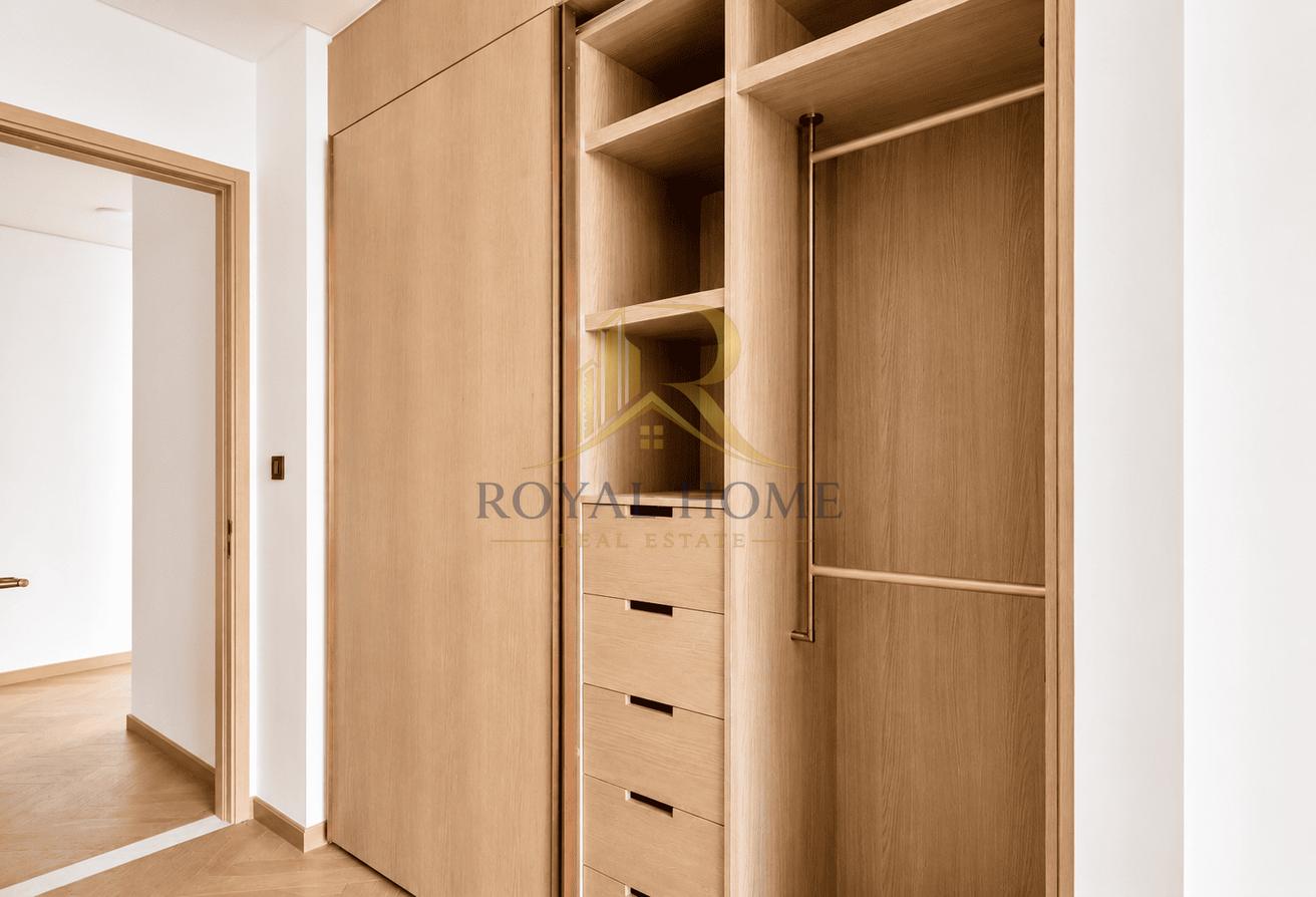 Mid Floor | Canal and Burj Facing | Well Priced photo 13