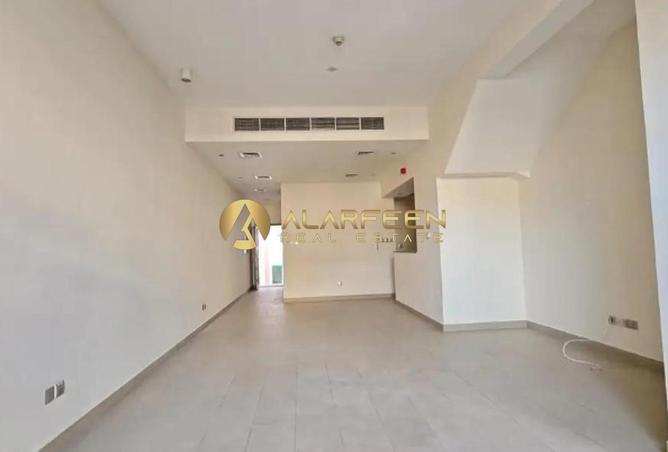 74247107 - Property Main Image