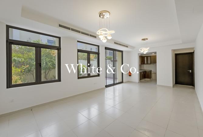 3-bed townhouse in Mira Oasis 1 · Vacant — photo 2