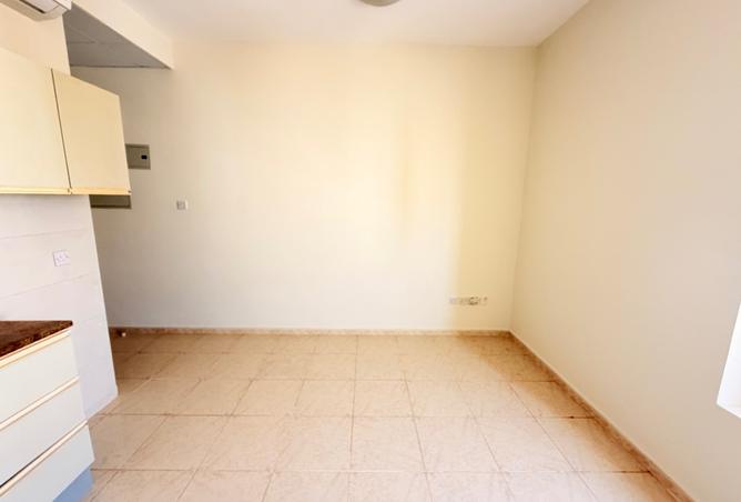 121979420 - Property Main Image