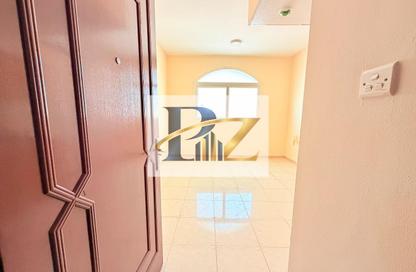 Apartment - Studio - 1 for rent in Fire Station Road - Muwaileh - Sharjah
