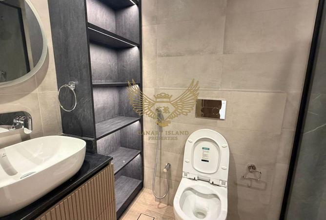 98705812 - Property Image 3