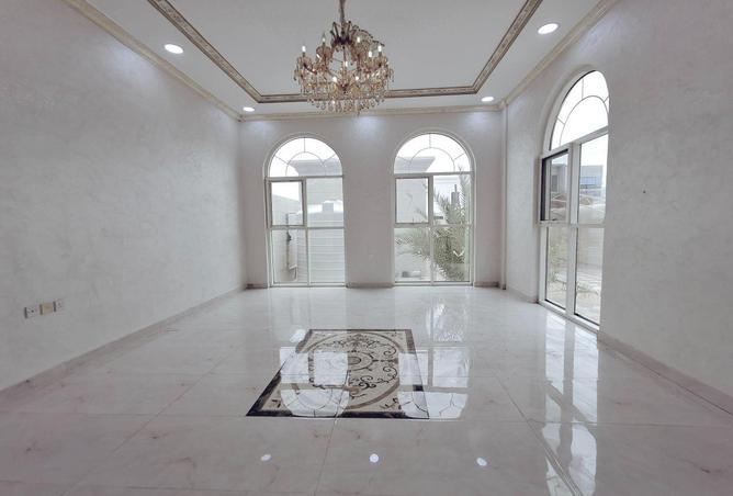 70697133 - Property Image 2