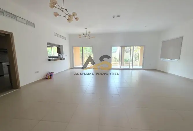 152877201 - Property Image 3