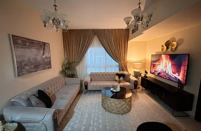 شقة - غرفة نوم - 2 حمامات للايجار في برج الحفيت - شارع التعاون - التعاون - الشارقة