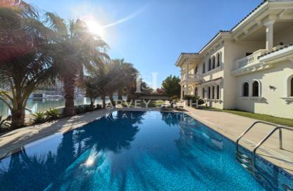 Villa - 6 Bedrooms - 6 Bathrooms for rent in Signature Villas Frond A - Signature Villas - Palm Jumeirah - Dubai