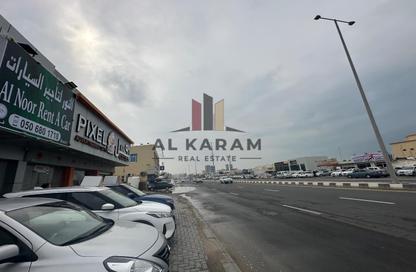Shop - Studio for rent in Dafan Al Nakheel - Ras Al Khaimah