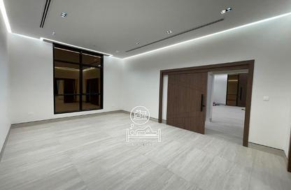 Villa - 6 - 7+ for rent in Zayed City (Khalifa City C) - Khalifa City - Abu Dhabi