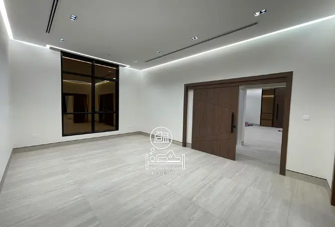 159184386 - Property Image 2