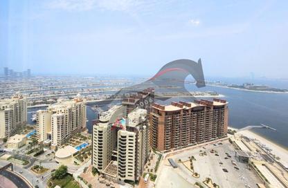 Apartment - Studio - 1 Bathroom for rent in The Palm Tower - Palm Jumeirah - Dubai
